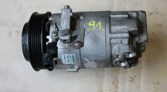 Seat Toledo I (1L) Air conditioning (A/C) compressor (pump) 820803