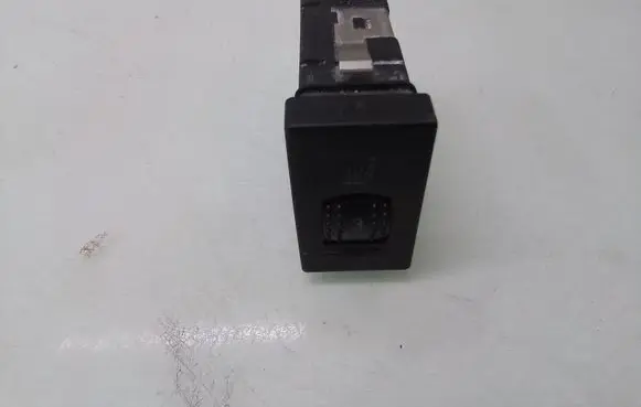 Volkswagen PASSAT B5 Seat heating switch 