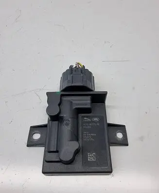 Jaguar XE Fuel injection pump control unit/module FK729D370AD