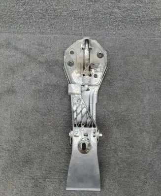 Audi A6 C7 Engine bonnet/hood lock/latch loop/hook 4G0823480