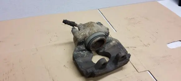Volkswagen Transporter - Caravelle T5 Front brake caliper