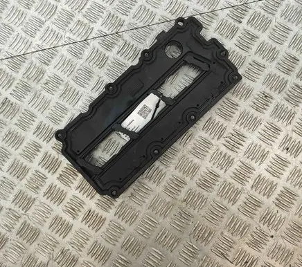 Volkswagen Touareg I Rocker cam cover 059103469AC