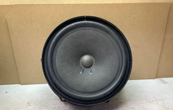 Skoda Octavia Mk2 (1Z) Front door speaker 5L0035411A
