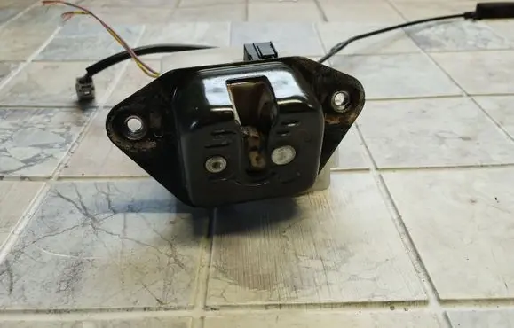 Honda FR-V Tailgate/trunk/boot lock/catch/latch