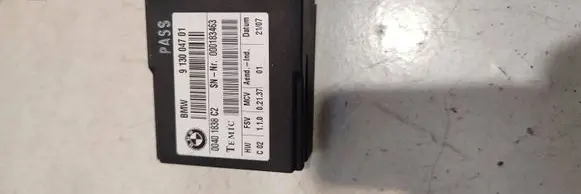 BMW 3 E92 E93 Seat belt adjustment motor 9130047 000183463 00401838C2