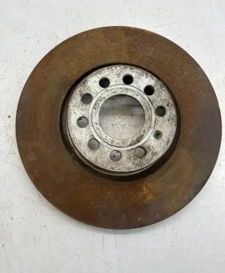 Volkswagen Golf V Front brake disc