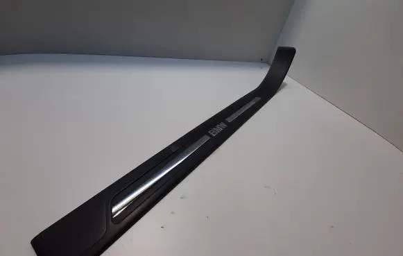 BMW 7 E38 Front sill trim cover 8220219