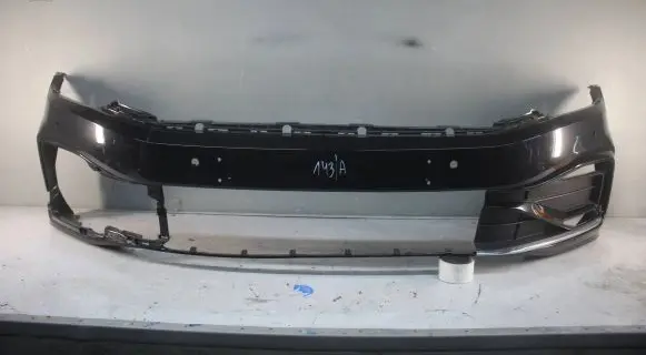 Volkswagen PASSAT B8 Front bumper 3C0853793B