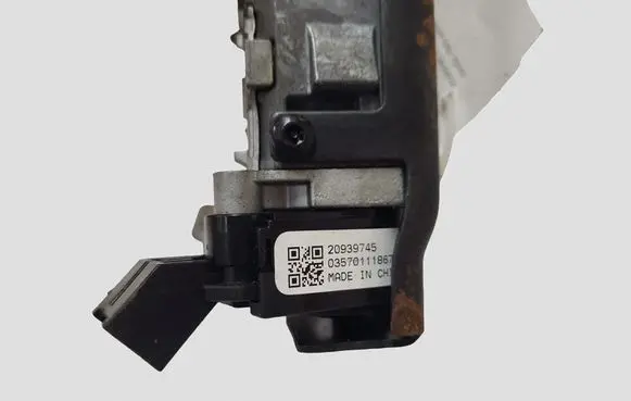 Opel Insignia A Ignition lock 13504286 03570111867 3136169