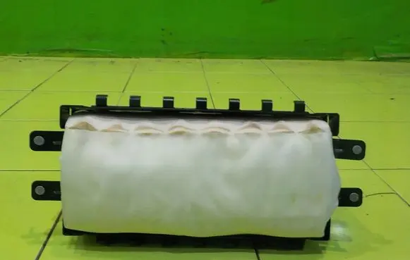 Hyundai Santa Fe Passenger airbag 