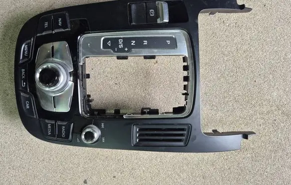 Audi A4 S4 B8 8K Head unit multimedia control 8T0919611B