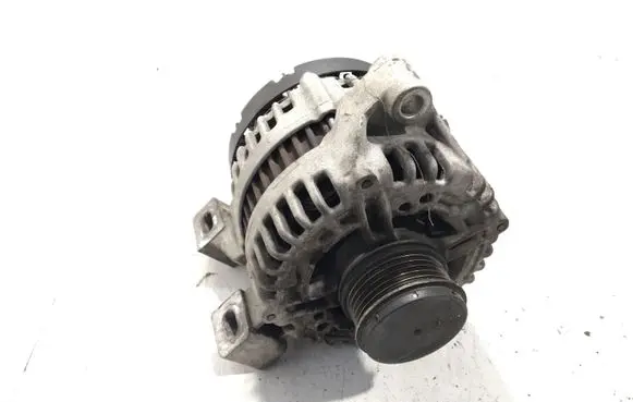 Volvo V50 Generator/alternator 30773111