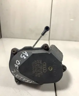 Audi A3 S3 A3 Sportback 8P Intake manifold valve actuator/motor 06F133482