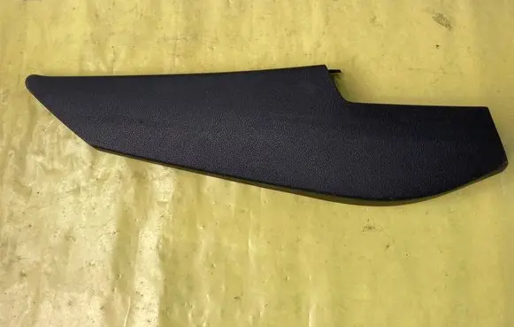 Mercedes-Benz B W245 Other front door trim element A1697200411