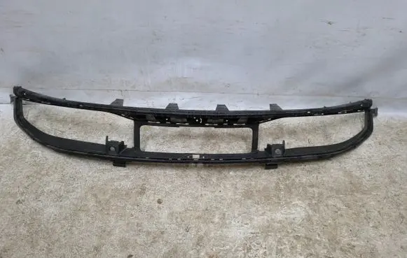 Porsche Taycan 9J1 Front bumper lower grill