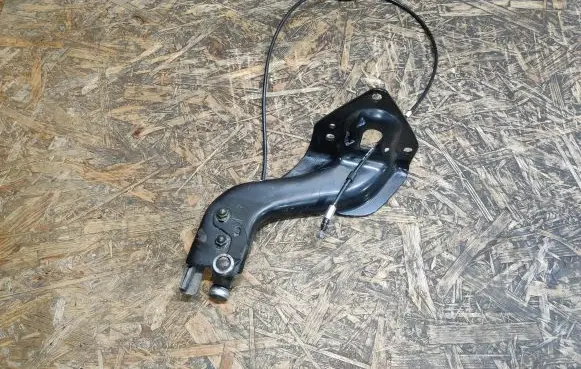 Honda Odyssey Sliding door lower roller guide/hinge 