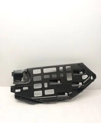 Volkswagen Polo IV 9N3 Front bumper mounting bracket 6Q0807178A
