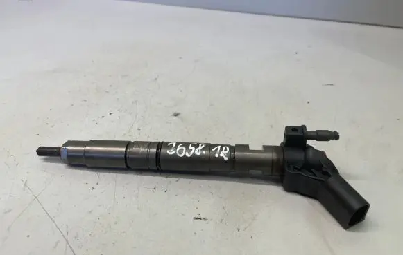 Audi A4 S4 B8 8K Fuel injector 059130277AP