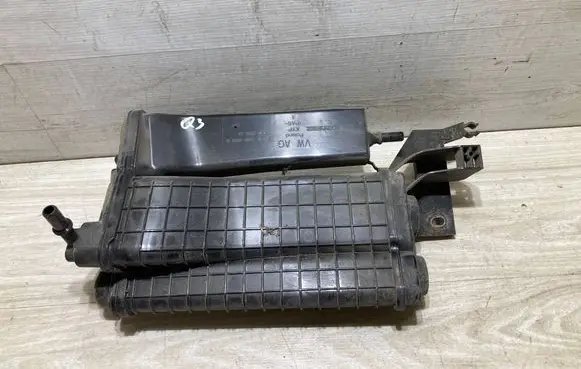 Audi Q3 F3 Active carbon filter fuel vapour canister 5QA201801A