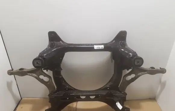 Audi Q7 4L Front subframe 7L0400025