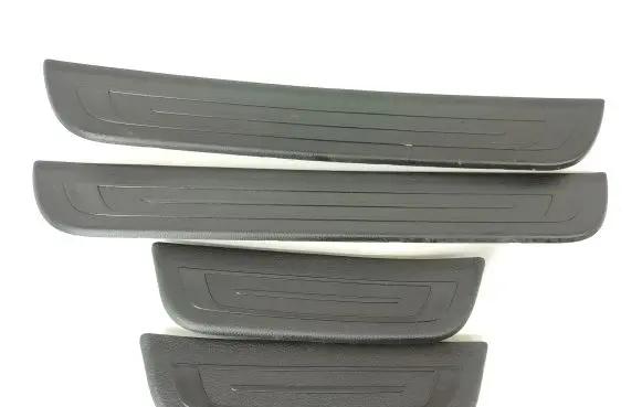 Hyundai i30 sill trim set (inner) 85888A6000RY 85878A6000RY 85883A6000