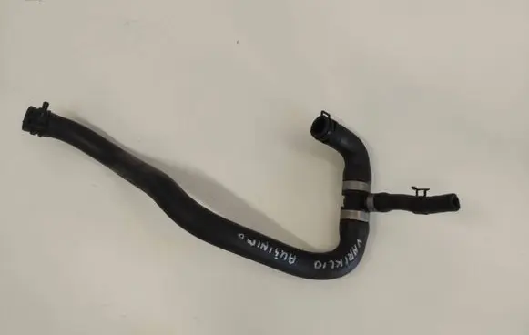 Mercedes-Benz GLE AMG (W166 - C292) Engine coolant pipe/hose A1668304996