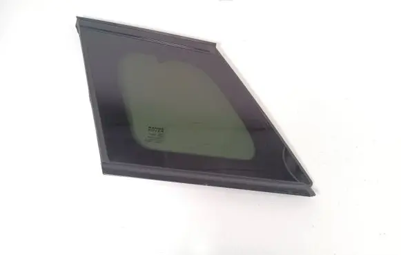 Land Rover Evoque I Rear side window LR049336