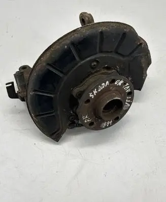 Skoda Octavia Mk2 (1Z) Front wheel hub