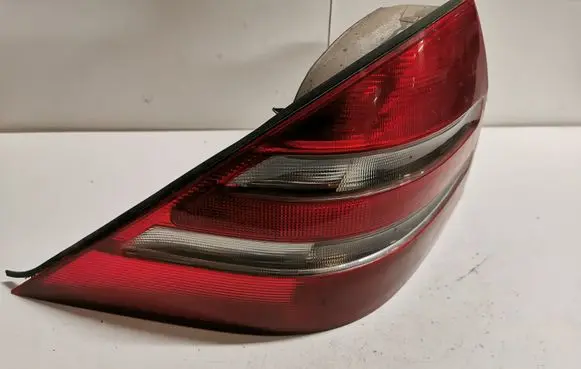 Mercedes-Benz S W220 Rear/tail lights 255001