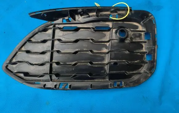 BMW 1 F20 F21 Front bumper lower grill 8060297