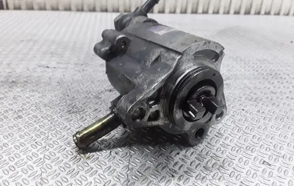 Toyota Avensis T250 Vacuum pump 2930027020 0810002740