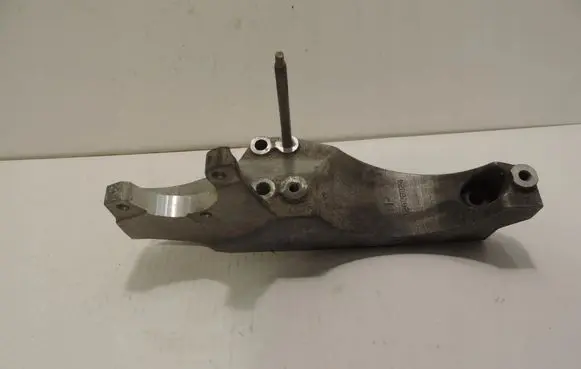 Opel Zafira C A/C compressor mount bracket 55579625