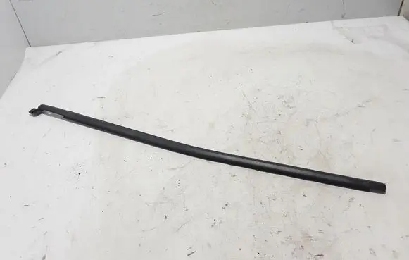 Volvo S60 Rear door trim (molding) 32274401
