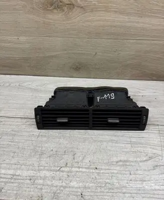 Audi A4 S4 B7 8E 8H Dash center air vent grill 8E0820951H