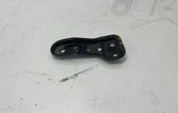 Volkswagen Tiguan Other front suspension part 5Q0199518E