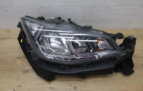 Seat Ibiza V (KJ) Headlight/headlamp 6F1941006D
