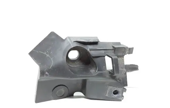 Volvo C30 Front bumper mounting bracket 31214663