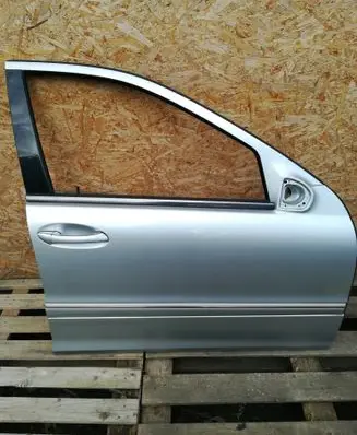 Mercedes-Benz C W203 Front door