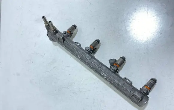Volkswagen Golf IV Fuel injectors set 036133319AA 036031C