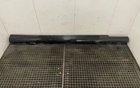 Mercedes-Benz C W205 Sill 13276297