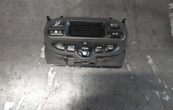 Peugeot 307 Climate control/heater control trim 96430991XT