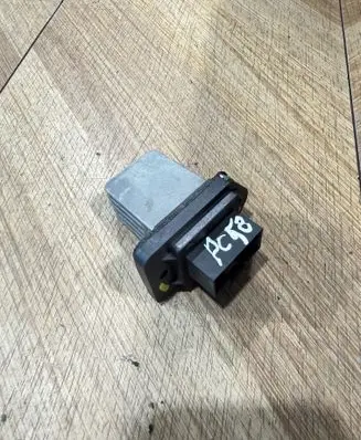 Chevrolet Epica Heater blower motor/fan resistor 10B26P