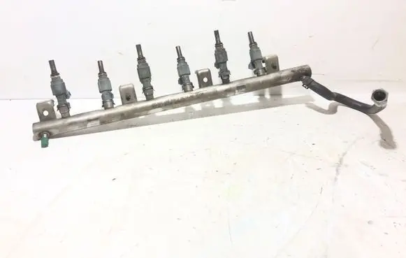 Volkswagen Touareg I Fuel main line pipe 022133315J