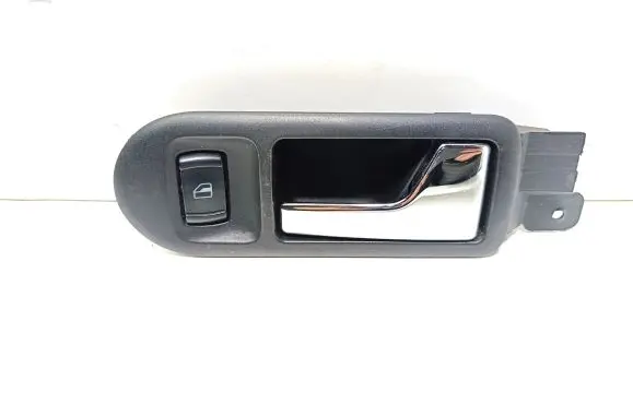 Volkswagen Golf IV Front door interior handle 3B1837114