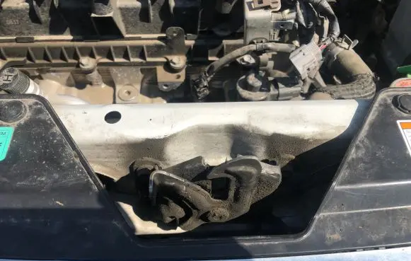 Suzuki Ignis Engine bonnet/hood lock/catch