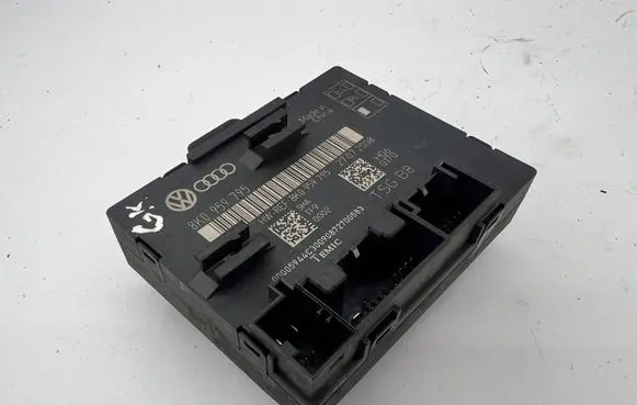 Audi A4 S4 B8 8K Door control unit/module 8K0959795