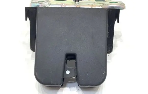 Skoda Fabia Mk3 (NJ) Tailgate exterior lock 8R0827505A