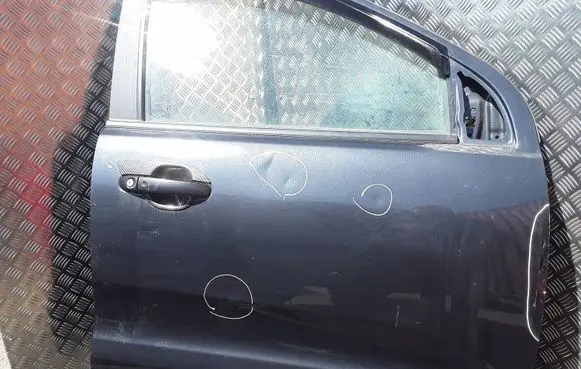Ford Ranger Front door DEFEKT