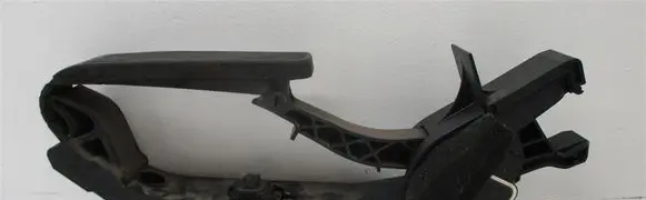 Mercedes-Benz E W211 Accelerator throttle pedal POTENCJOMETR