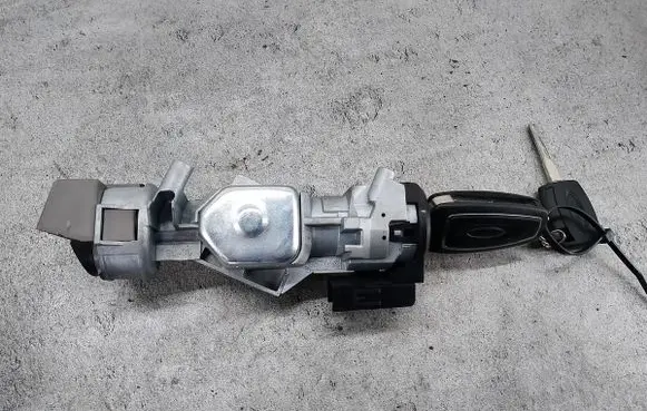 Ford Focus Ignition lock 3M513F880AE